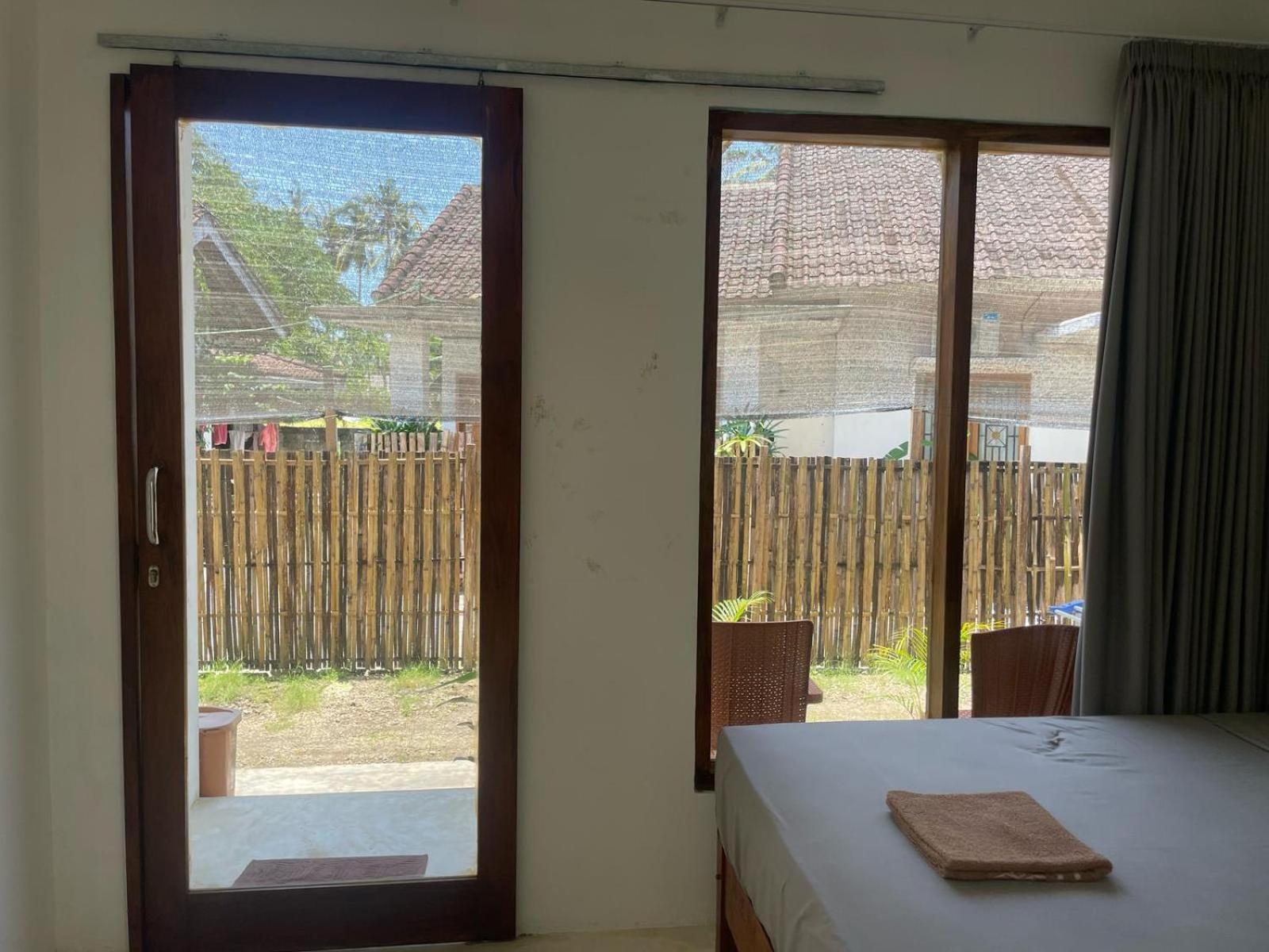 The Corner Homestay Kuta  Exterior photo