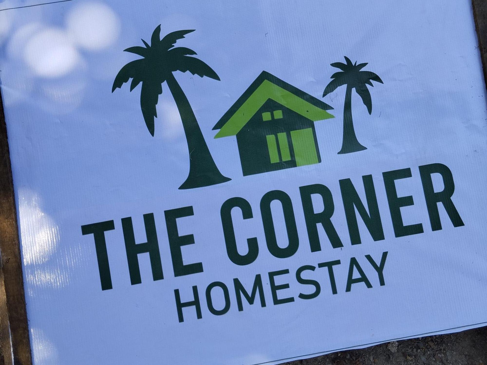 The Corner Homestay Kuta  Exterior photo